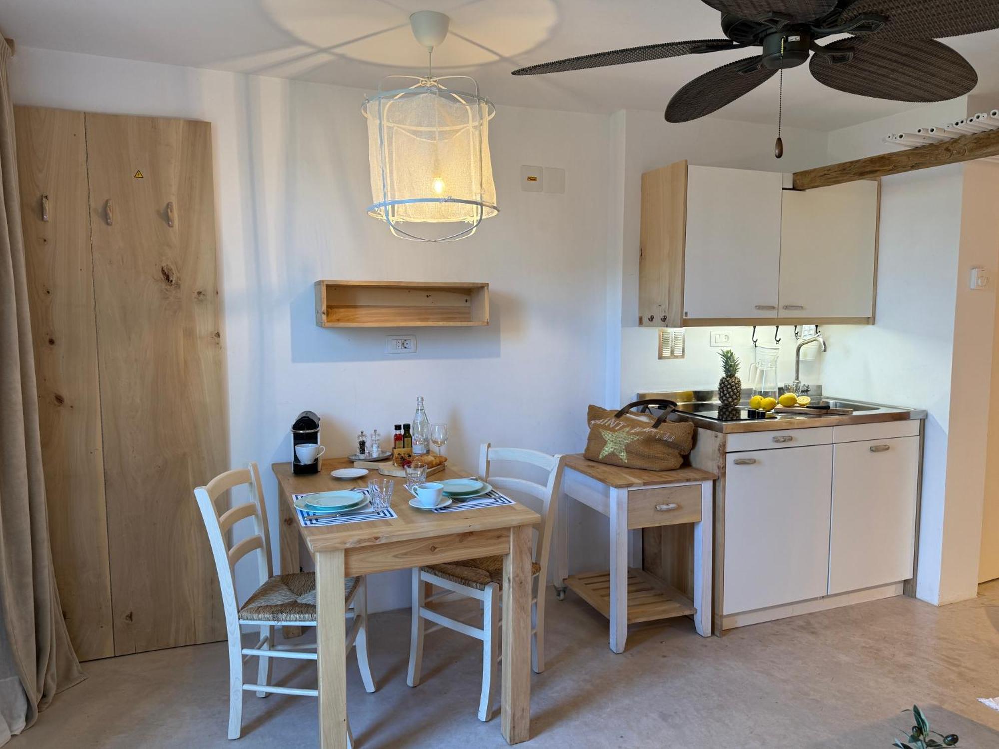 Pavi Apartments Vila Amalia 실로 외부 사진