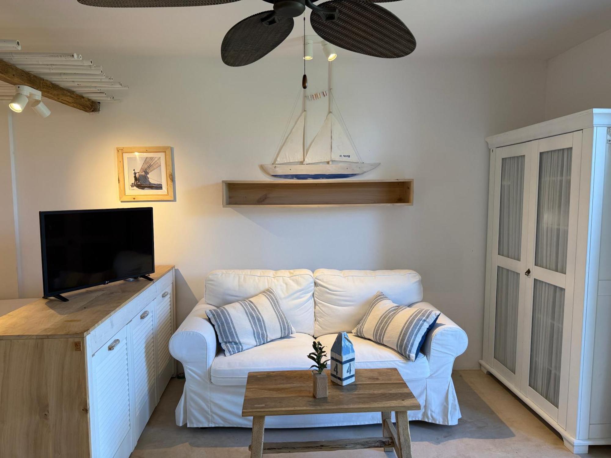 Pavi Apartments Vila Amalia 실로 외부 사진
